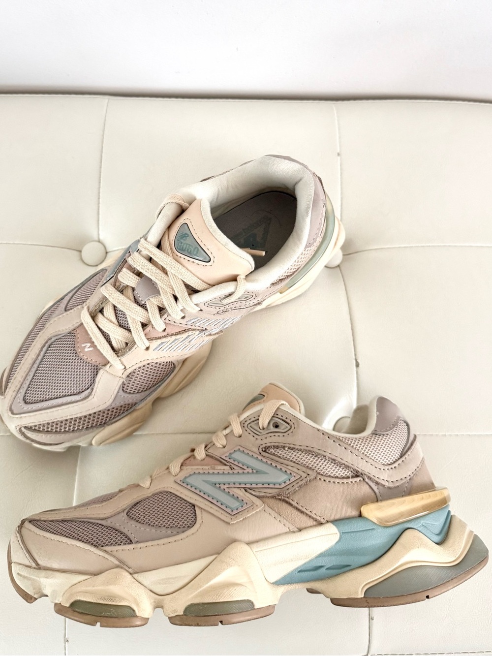 New Balance 9060 Women's Sneakers - Ivory Cream Pink Sand